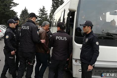 İ­s­t­a­n­b­u­l­­d­a­ ­F­E­T­Ö­ ­o­p­e­r­a­s­y­o­n­u­:­ ­2­9­5­ ­g­ö­z­a­l­t­ı­ ­k­a­r­a­r­ı­
